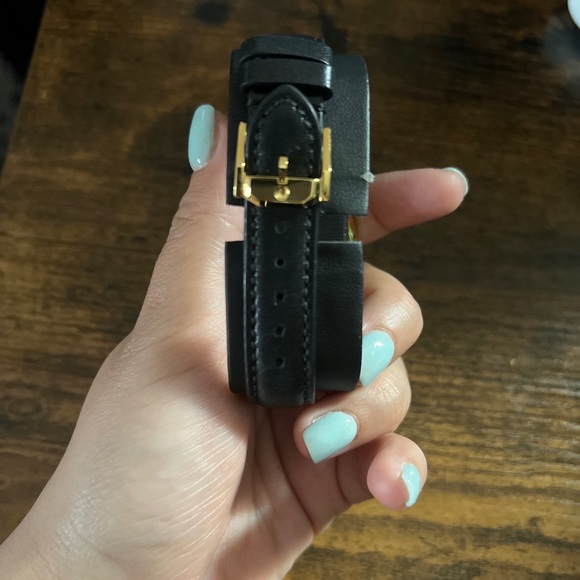 Watch - Picture 3 of 5